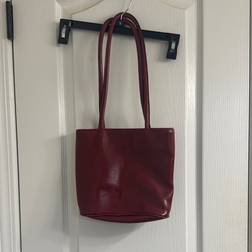 Elegant Red Leather Tote Bag